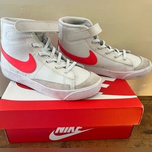 Nike Blazer Mid ‘77 size 2.5